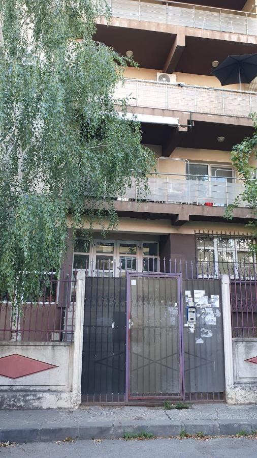 Apartament Tokyo Букурещ Екстериор снимка