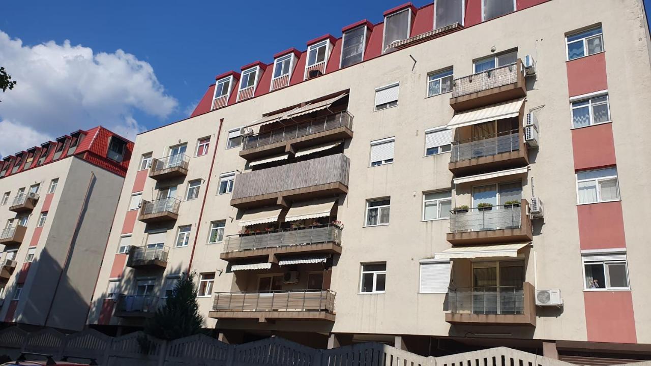 Apartament Tokyo Букурещ Екстериор снимка
