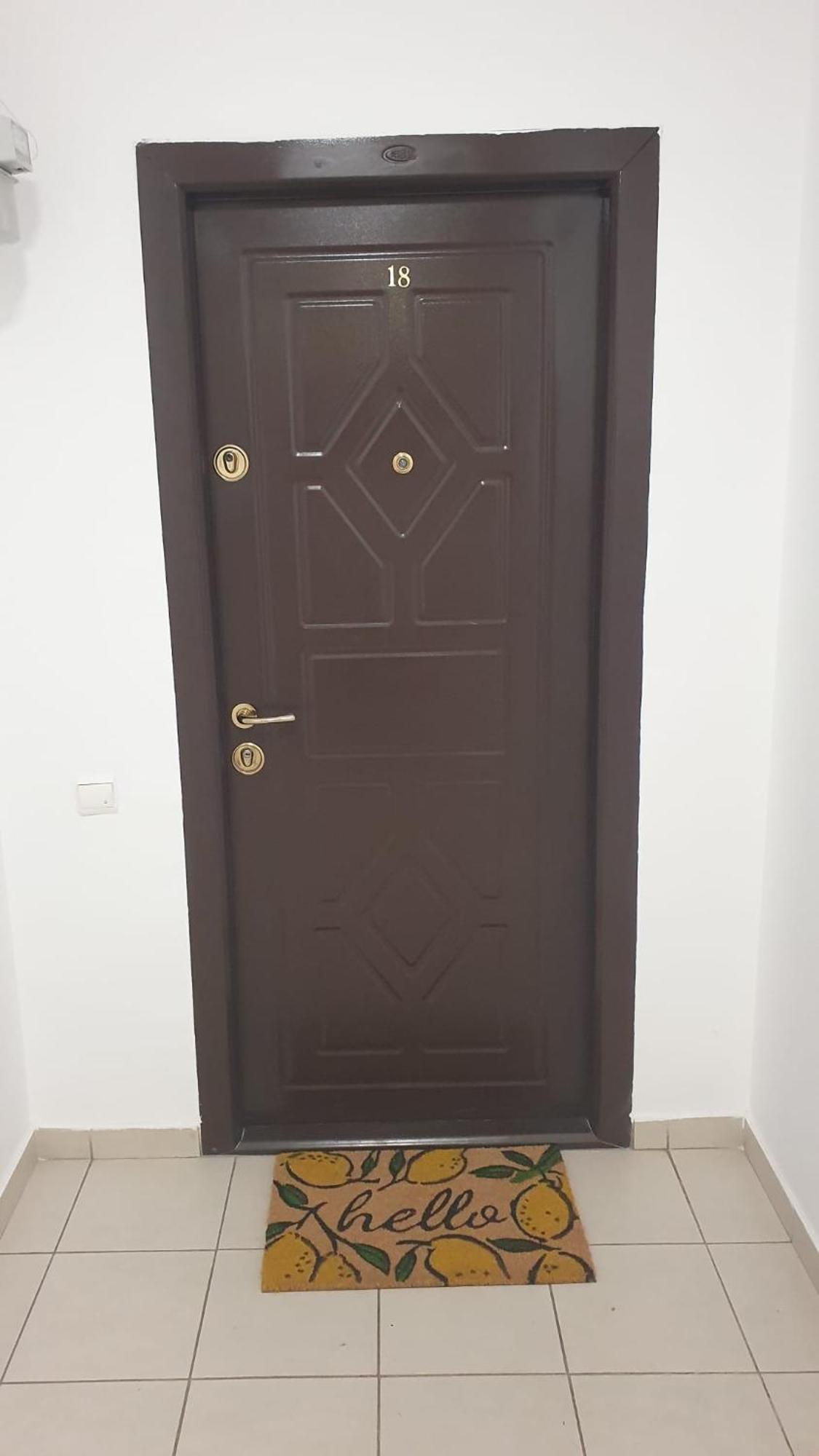 Apartament Tokyo Букурещ Екстериор снимка